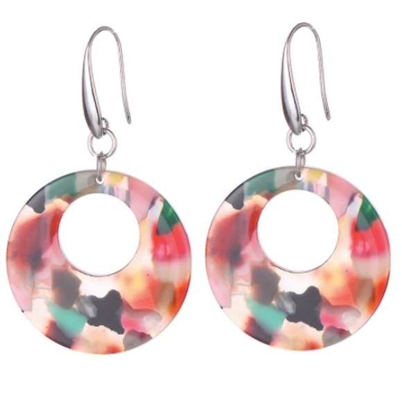 Tortoise Shell Dangle Earring - Picture 4 of 4